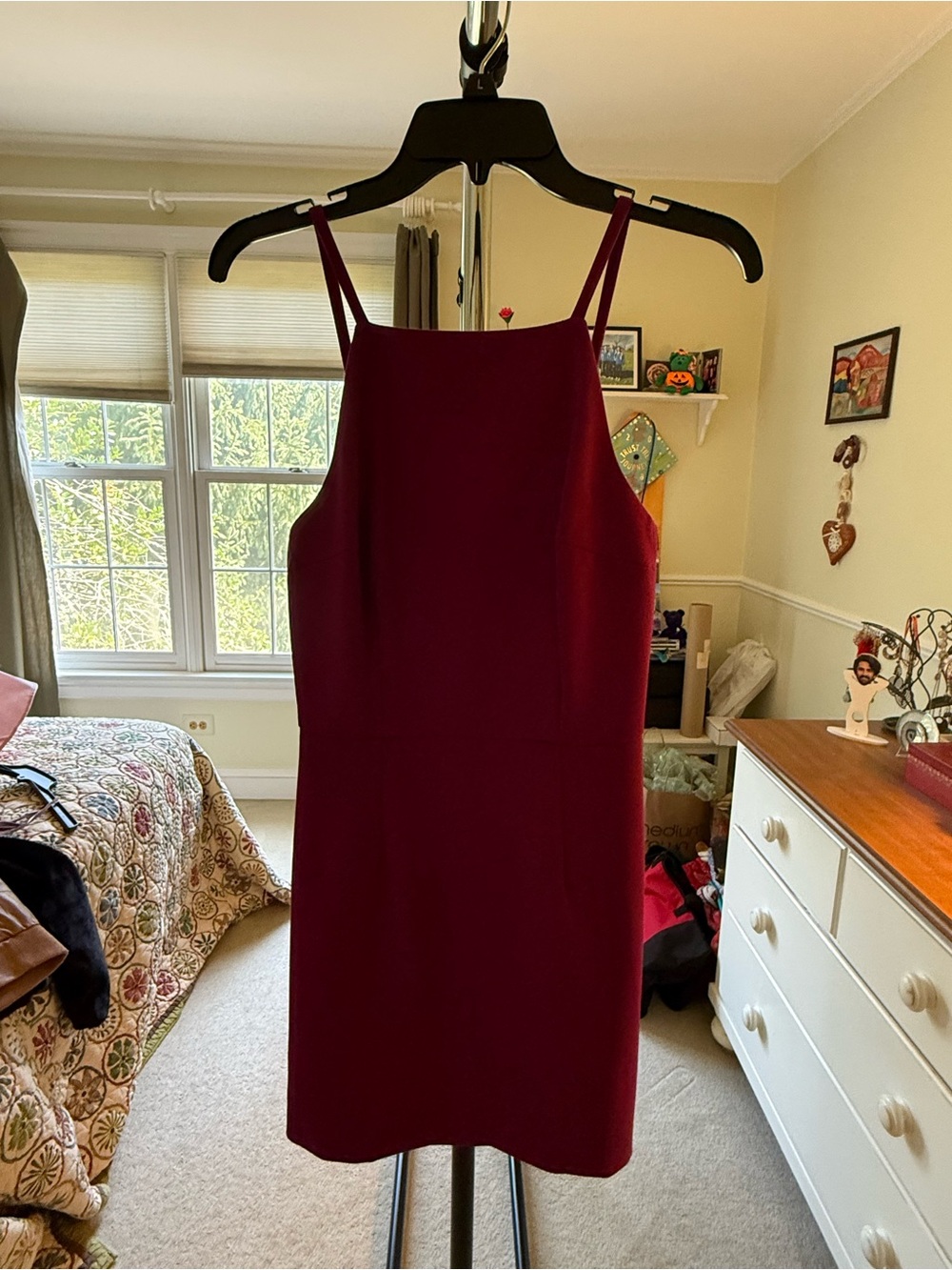 Women's Sleeveless Sheath Dress in Deep Plum